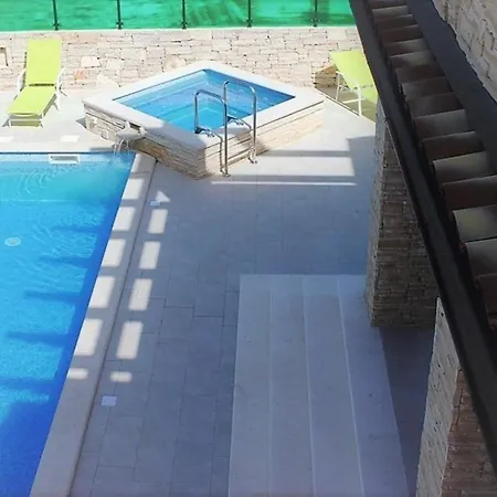Mit Privatpool Fuer 9 Personen Ca 240 Qm In Peroj, Istrien Istrische Riviera Сasa de vacaciones